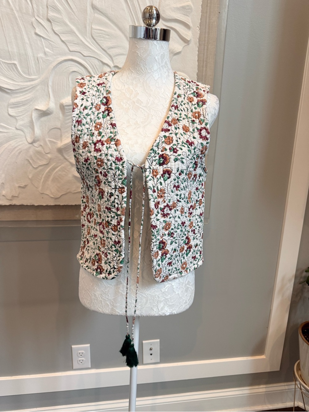 Boutique Reversible Floral Quilted Vest Tie Front Boho Cottagecore Size S